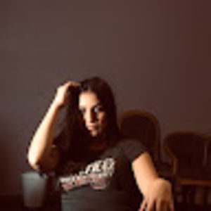 Meet your Posher, Rebeca